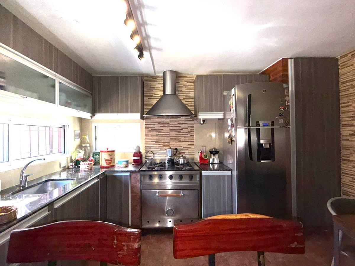 Foto de VENTA CASA-3 AMBTS.C/PQUE, PILETA, QUINCHO COCHERA, imagen 5
