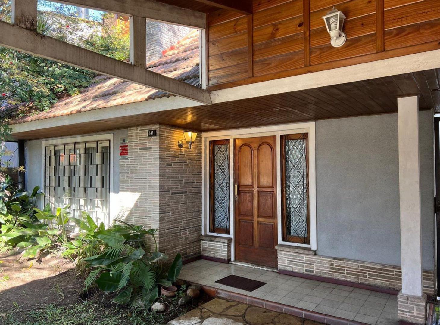 Foto de GRAN CASA EN ADROGUÉ c/ FONDO! APTA CRÉDITO!, imagen 3