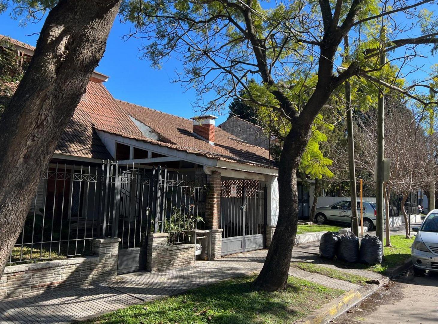 Foto de GRAN CASA EN ADROGUÉ c/ FONDO! APTA CRÉDITO!, imagen 2