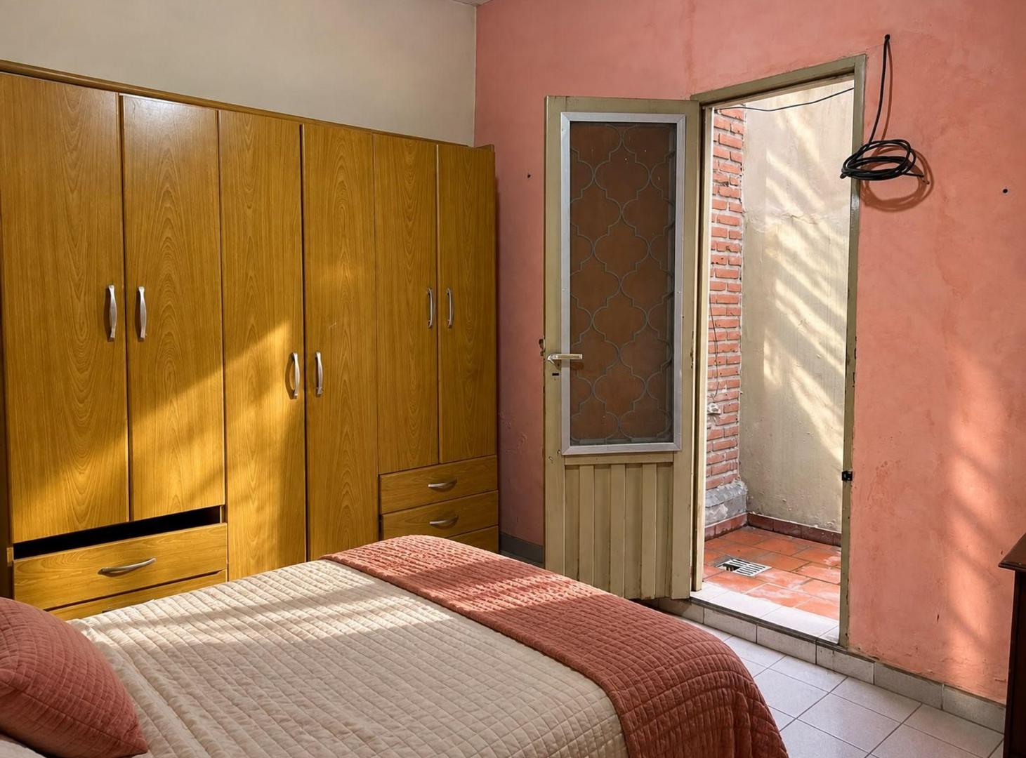 Foto de PH 2 ambientes al frente con patio – Lanús Oeste, imagen 3