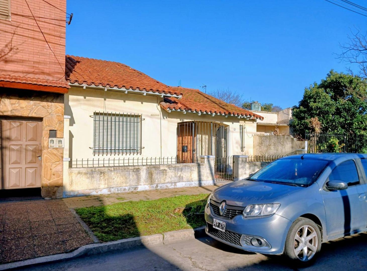 Foto de Casa 3 amb, en venta c/ patio, M/B estado Lanús E, imagen 2