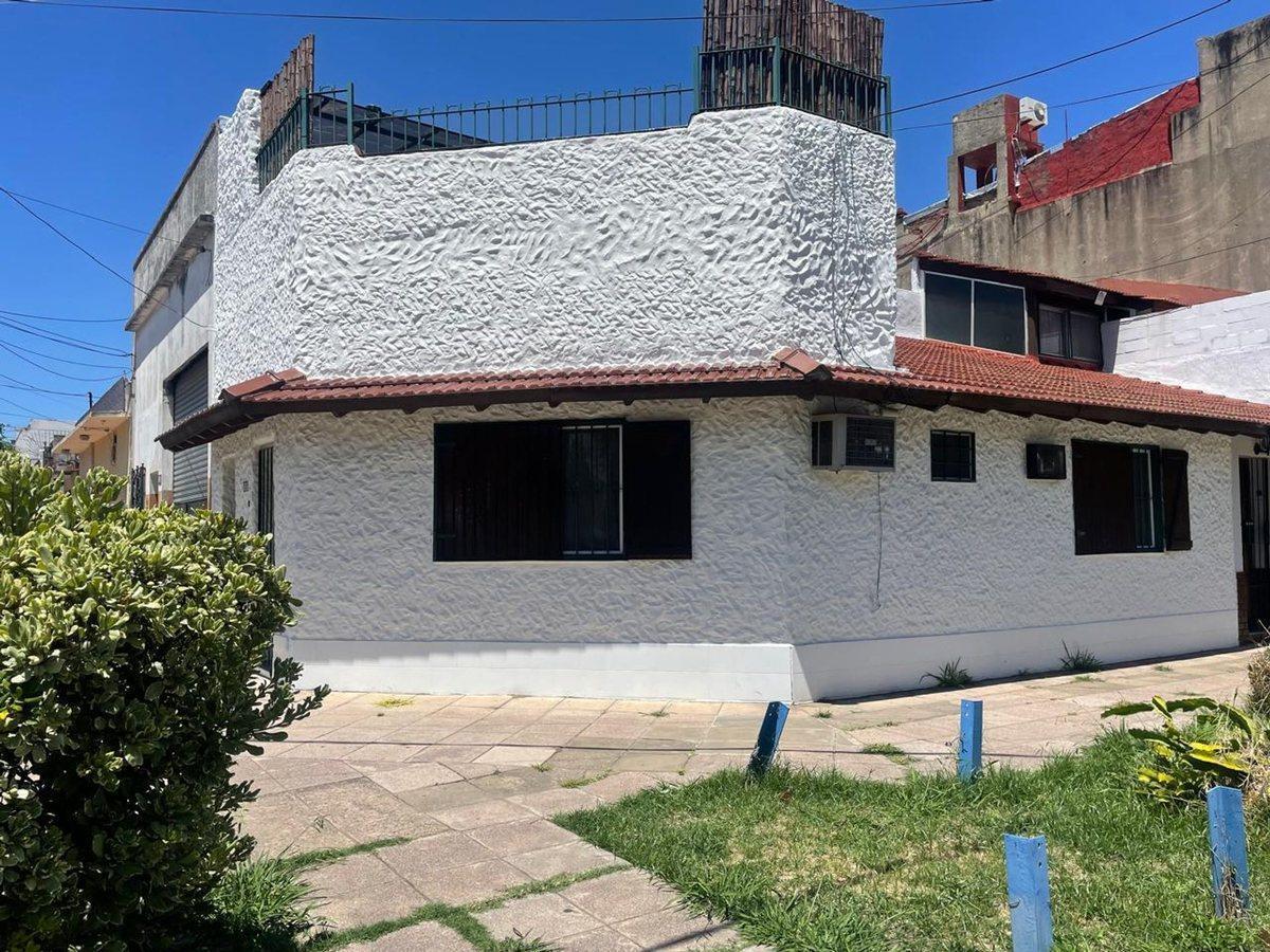 Foto de VENTA PH AL FRENTE 3 AMBTES.C/TERRAZA - AVELLANEDA, imagen 3