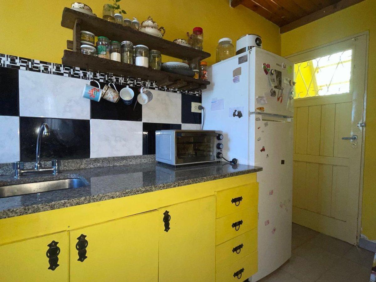 Foto de VENTA PH AL FRENTE 3 AMBTES.C/TERRAZA - AVELLANEDA, imagen 2