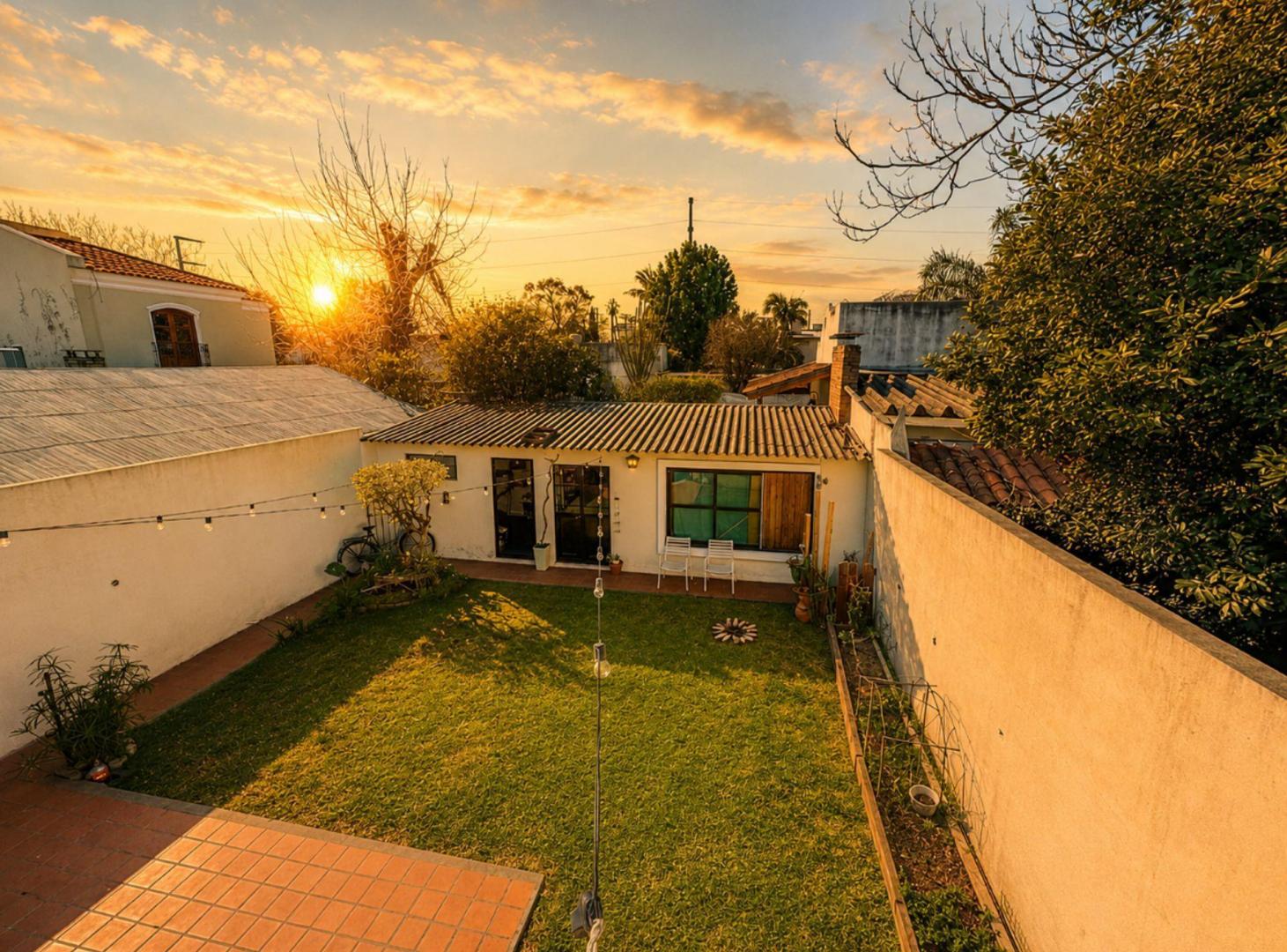 Foto de Hermosa Casa 4 habitaciones con jardin y quincho, imagen 2