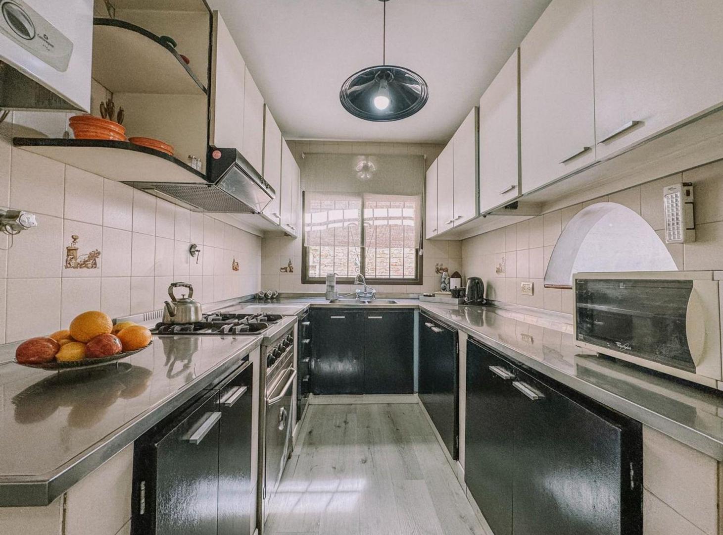 Foto de Hermosa Casa 4 habitaciones con jardin y quincho, imagen 1
