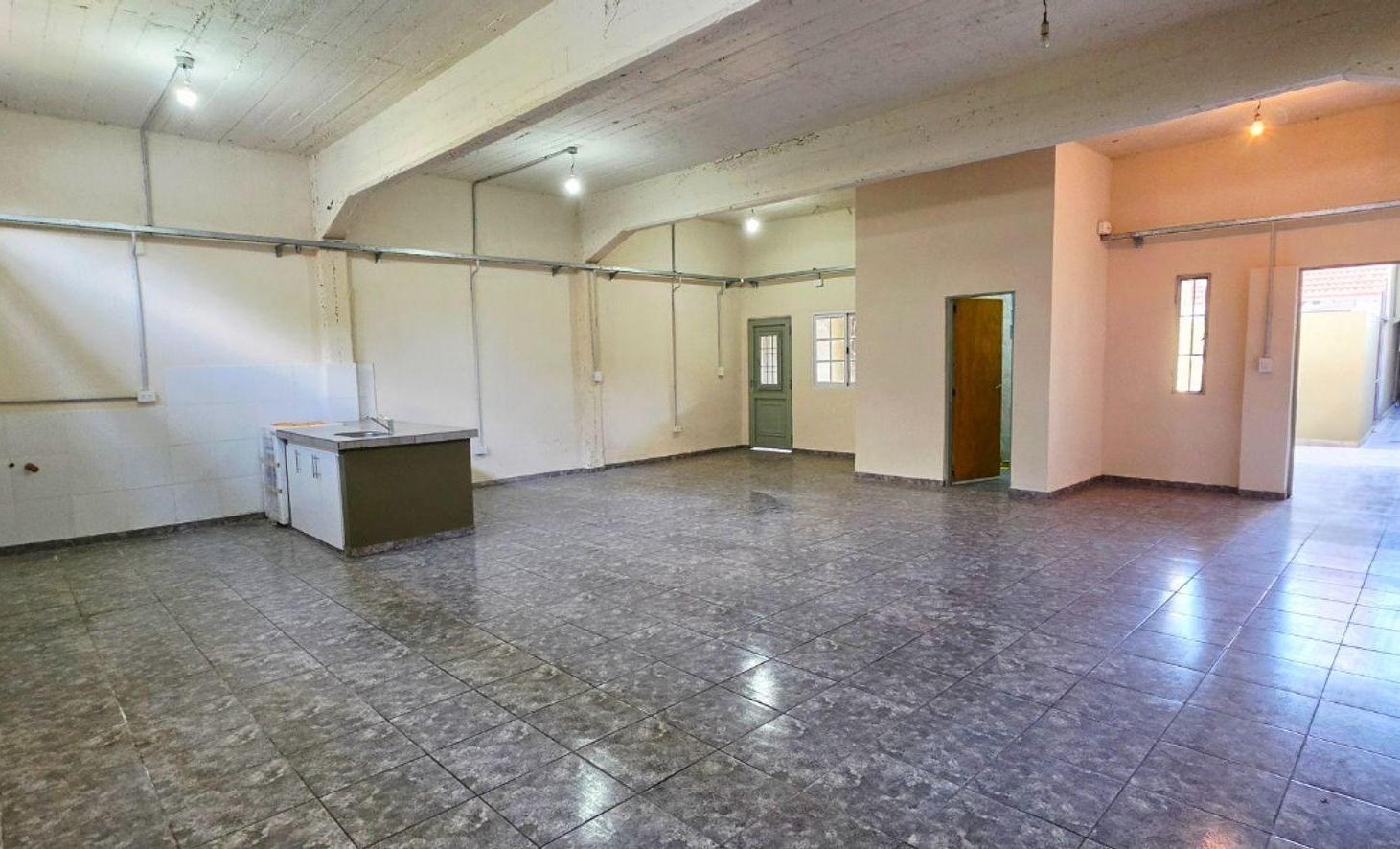 Foto de VENTA LOCAL | DEPOSITO 100 M2 LANUS ESTE, imagen 2