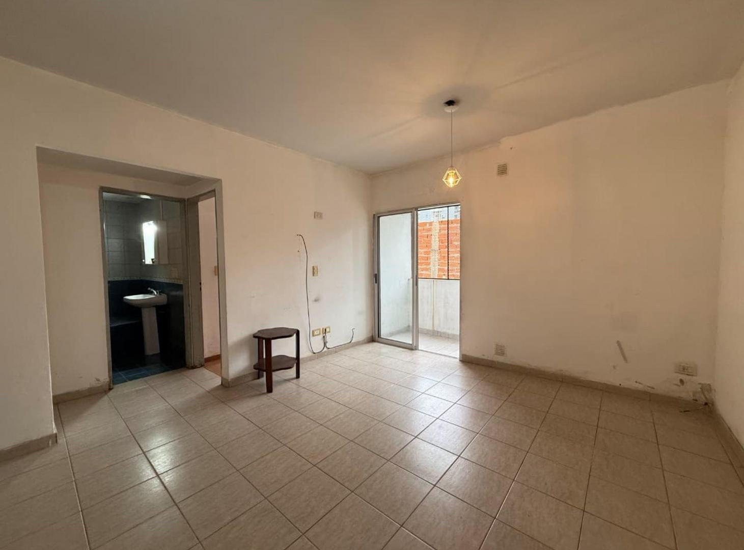 Foto de Depto en venta 2 amb c/balcón contrafrente Lanús O, imagen 3