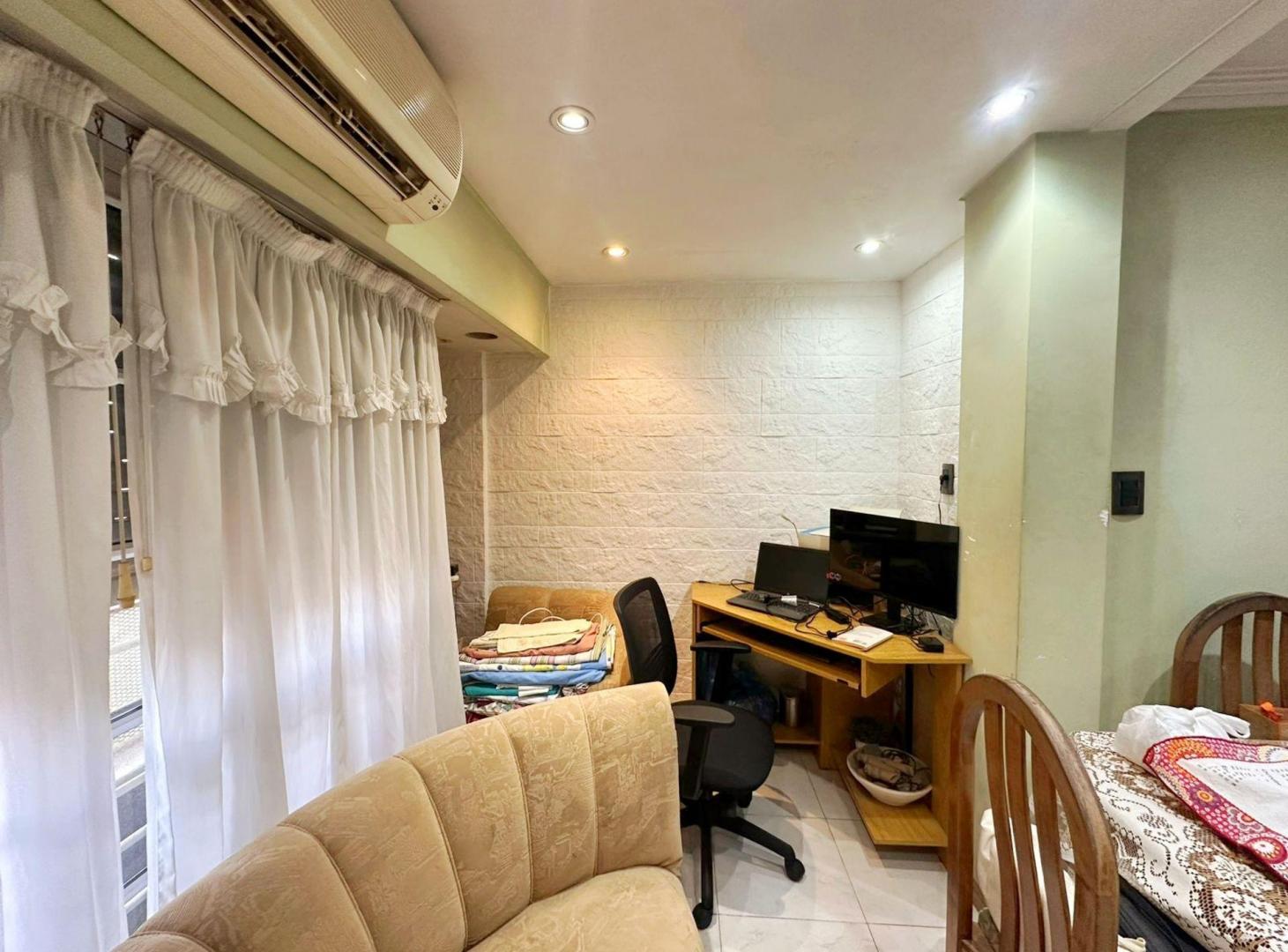 Foto de Venta casa 3 ambientes con cochera y patio, imagen 3