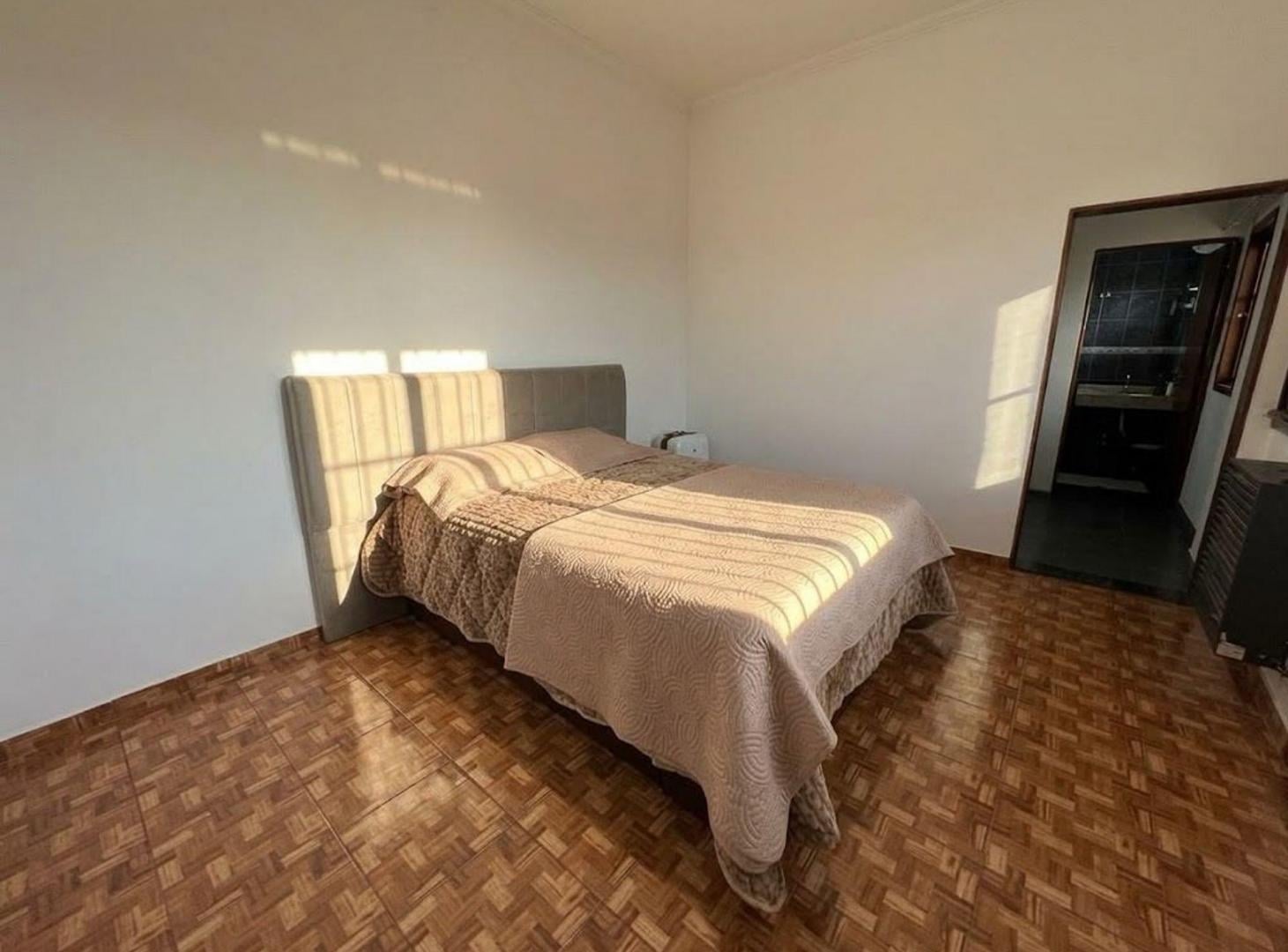 Foto de VENTA PH 4 AMB LANUS CENTRO COCHERA Y PATIO, imagen 5