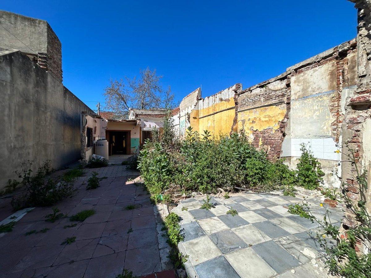 Foto de VENTA EXCELENTE LOTE IDEAL GALPON VALENTIN ALSINA, imagen 5