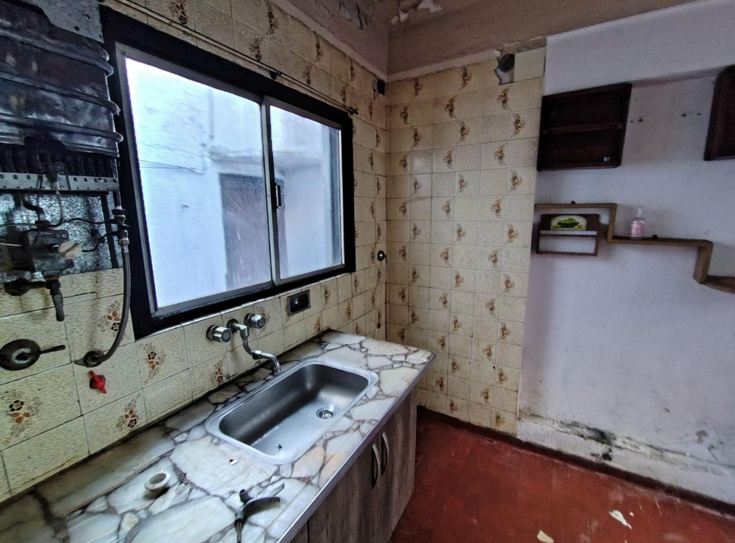 Foto de P.H 2 AMBIENTES Apto Crédito. A REFACCIONAR, imagen 2