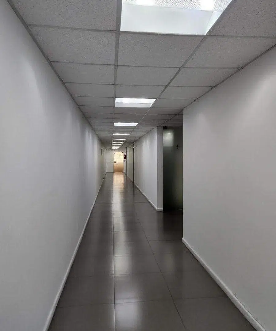 Oficina en venta - San Isidro 5