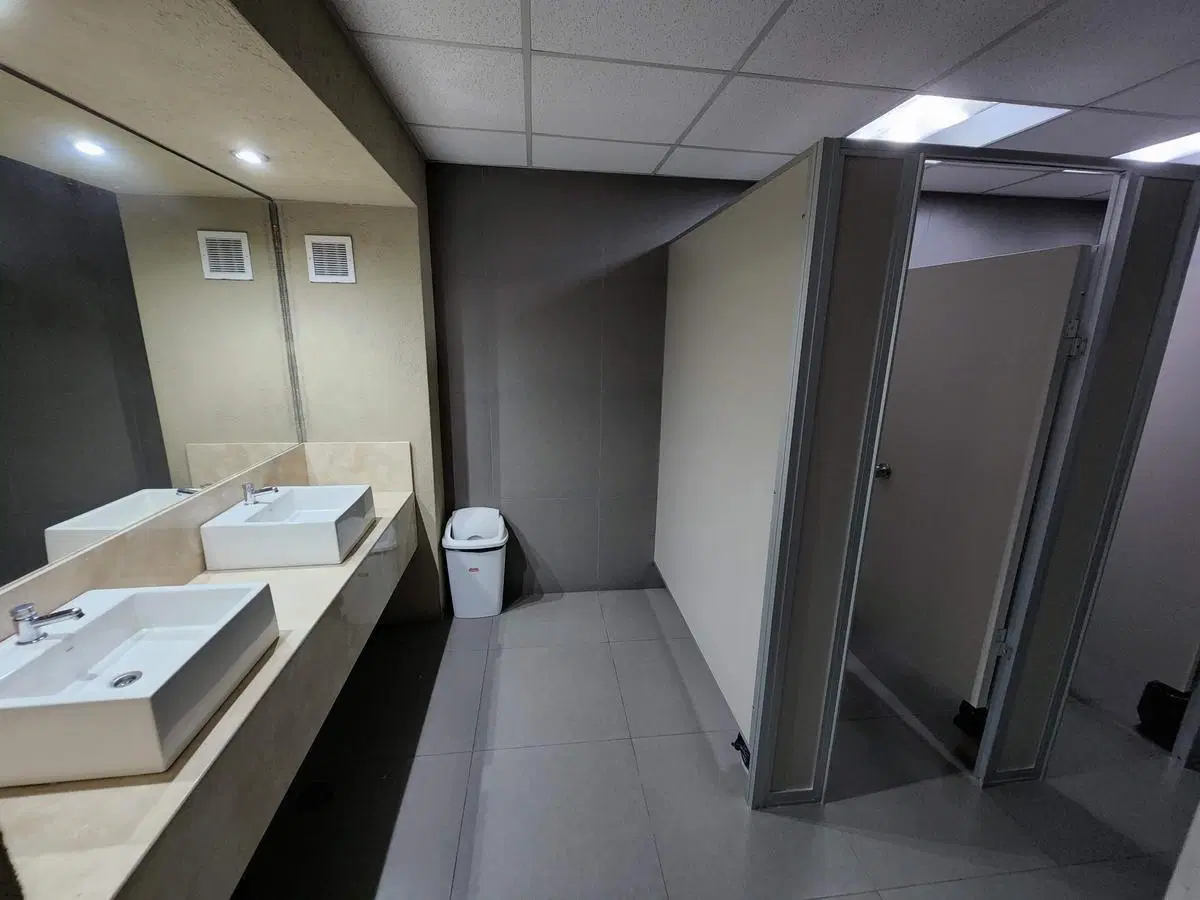 Oficina en venta - San Isidro 4