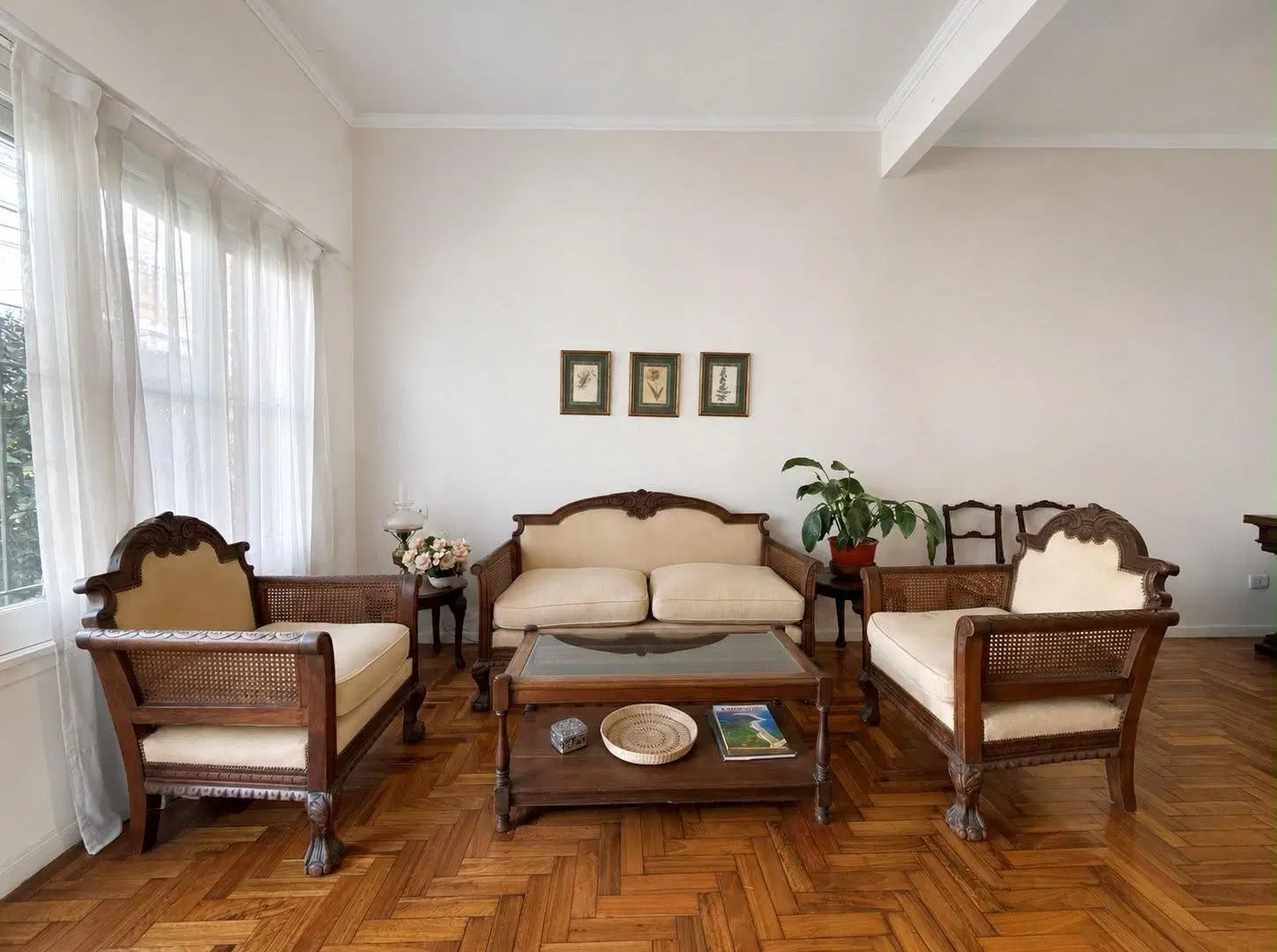 Casa/Triplex en venta - San Isidro Centro 2