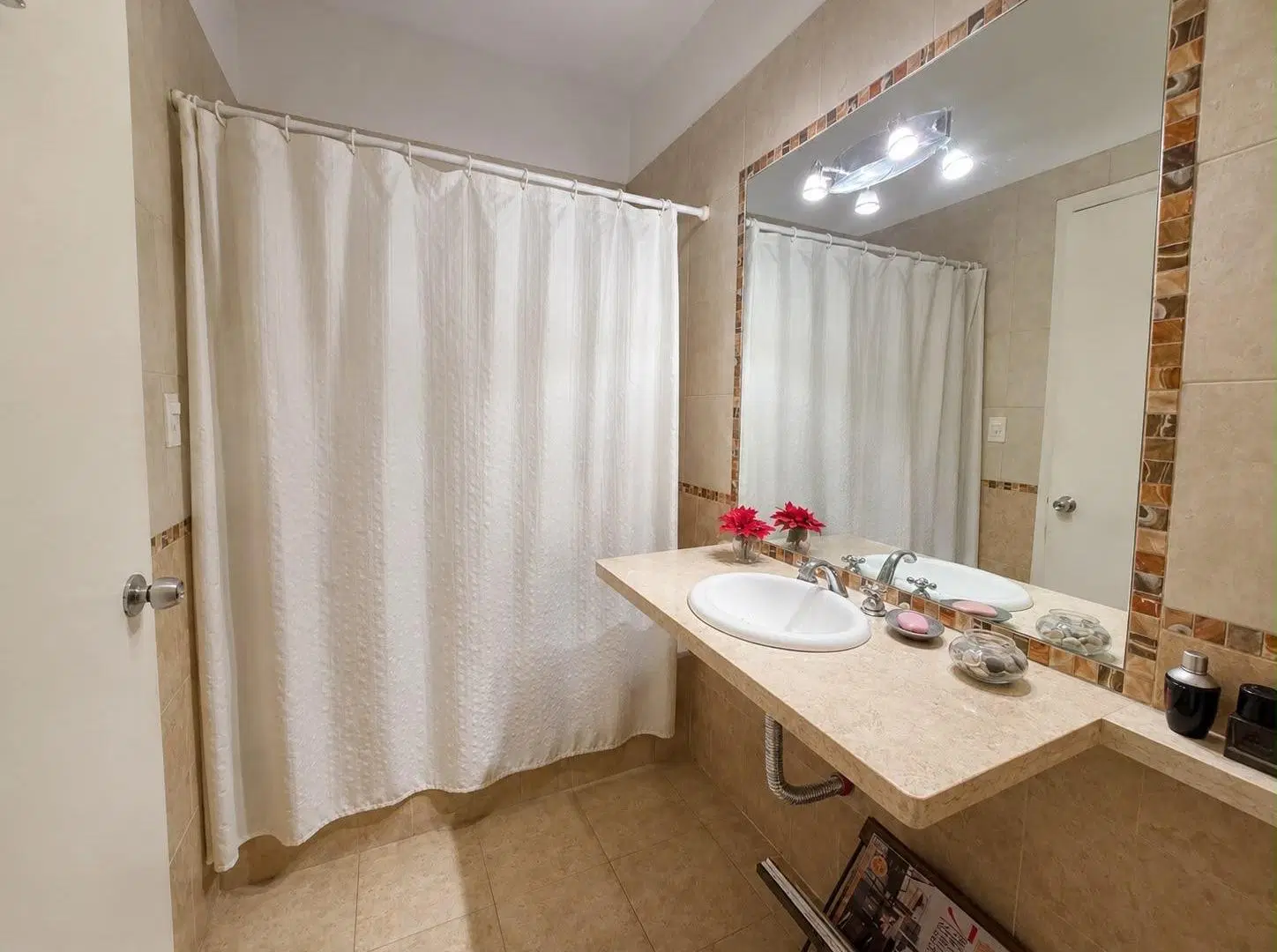 Casa/Triplex en venta - San Isidro Centro 8