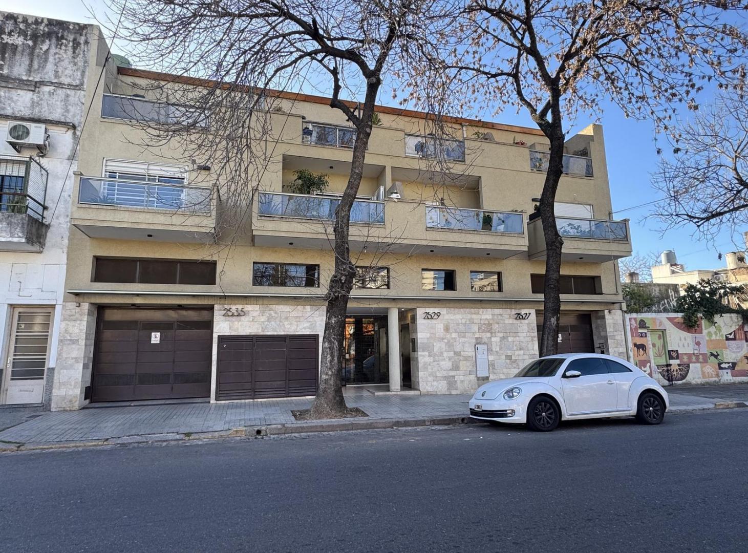 Foto de Departamento tipo duplex en venta - Villa Del Parque, imagen 1