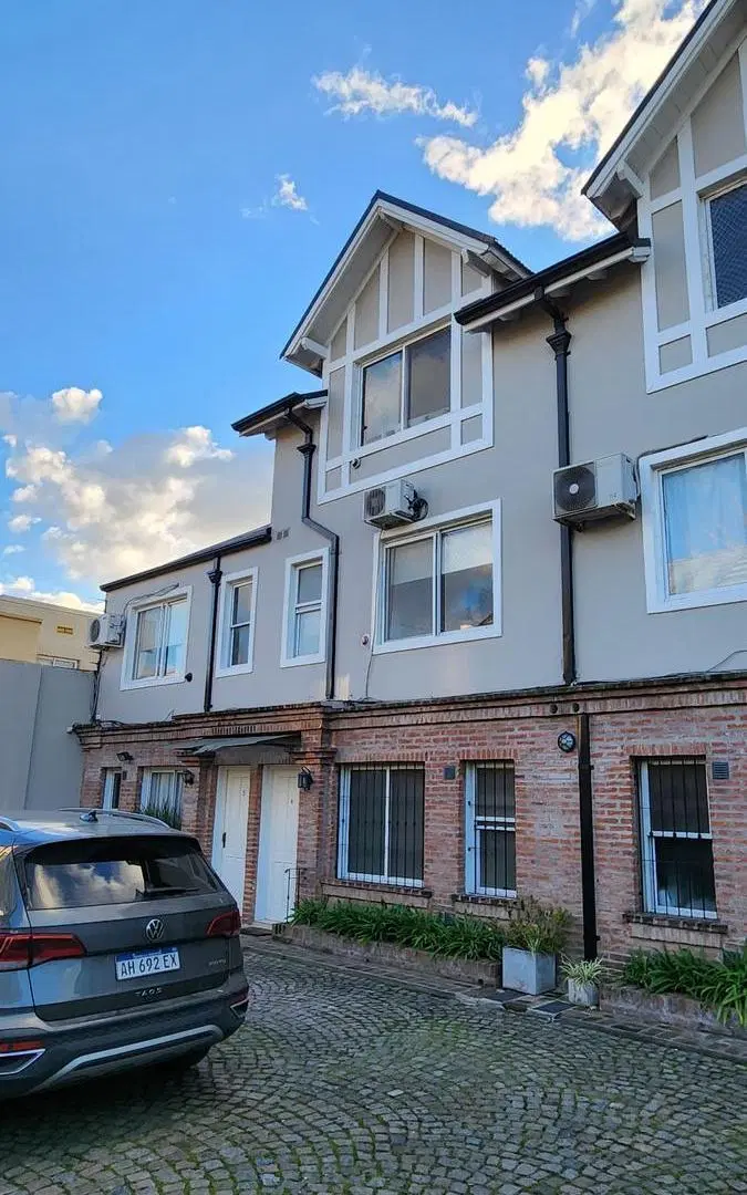 Triplex - casa en venta - Barrio cerrado Los Robles - Beccar - San Isidro 3