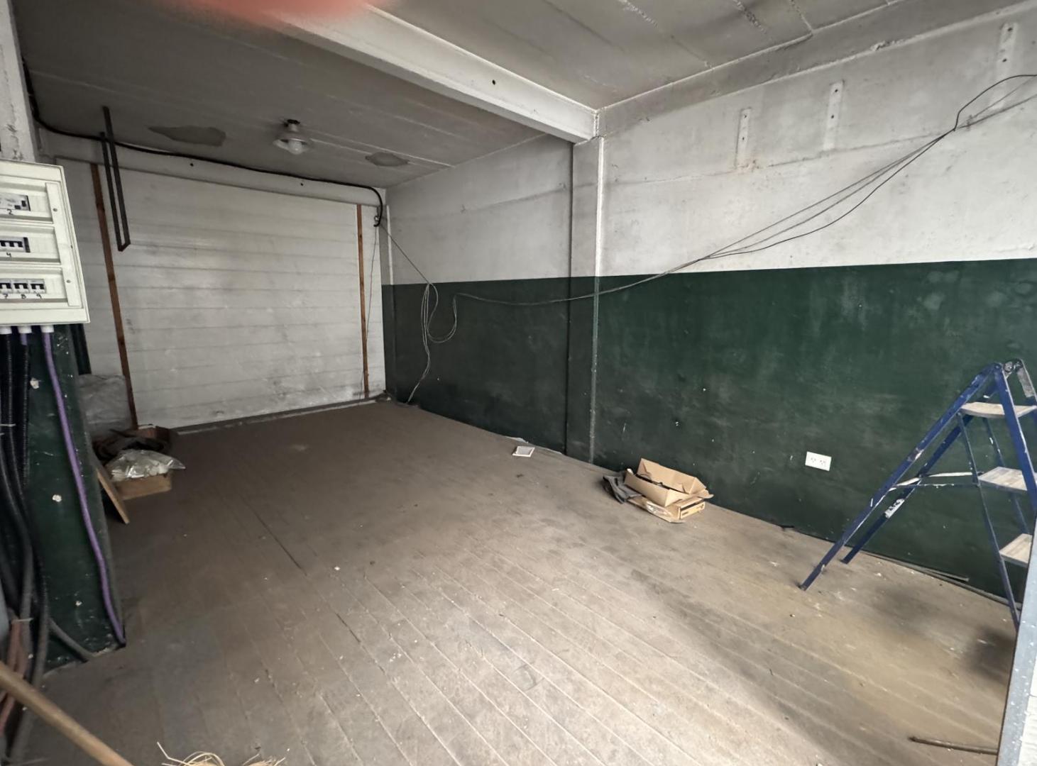 Foto de Local y depósito en venta - Villa del Parque - Villa General Mitre, imagen 3