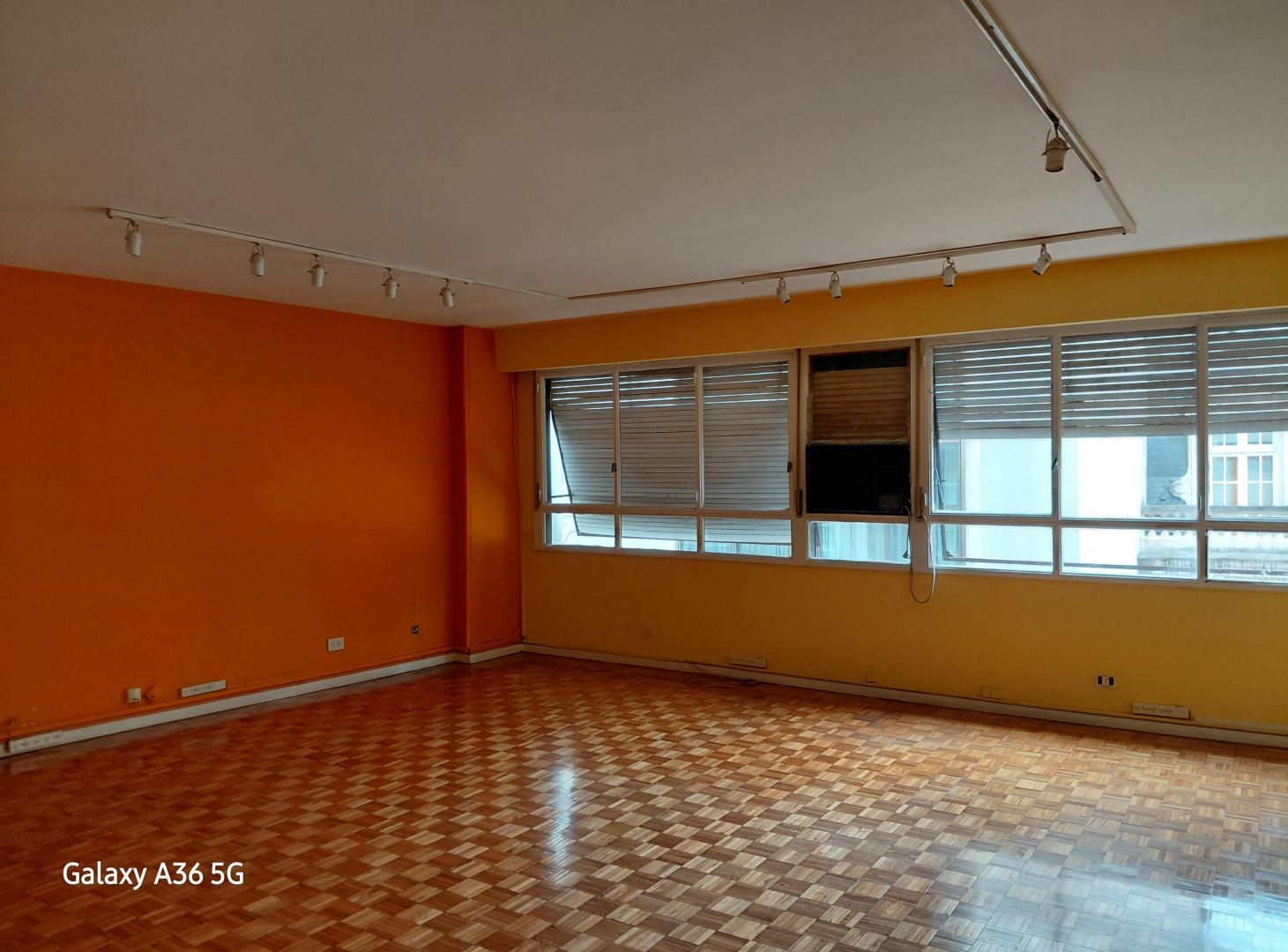 Foto de Excelente departamento muy amplio con vista al frente, imagen 3