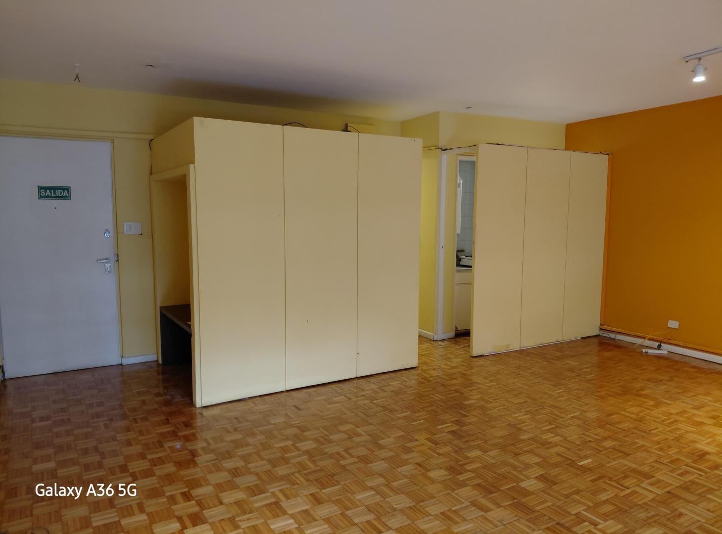Foto de Amplio departamento al frente. Ideal inversión de alquiler temporario, imagen 4