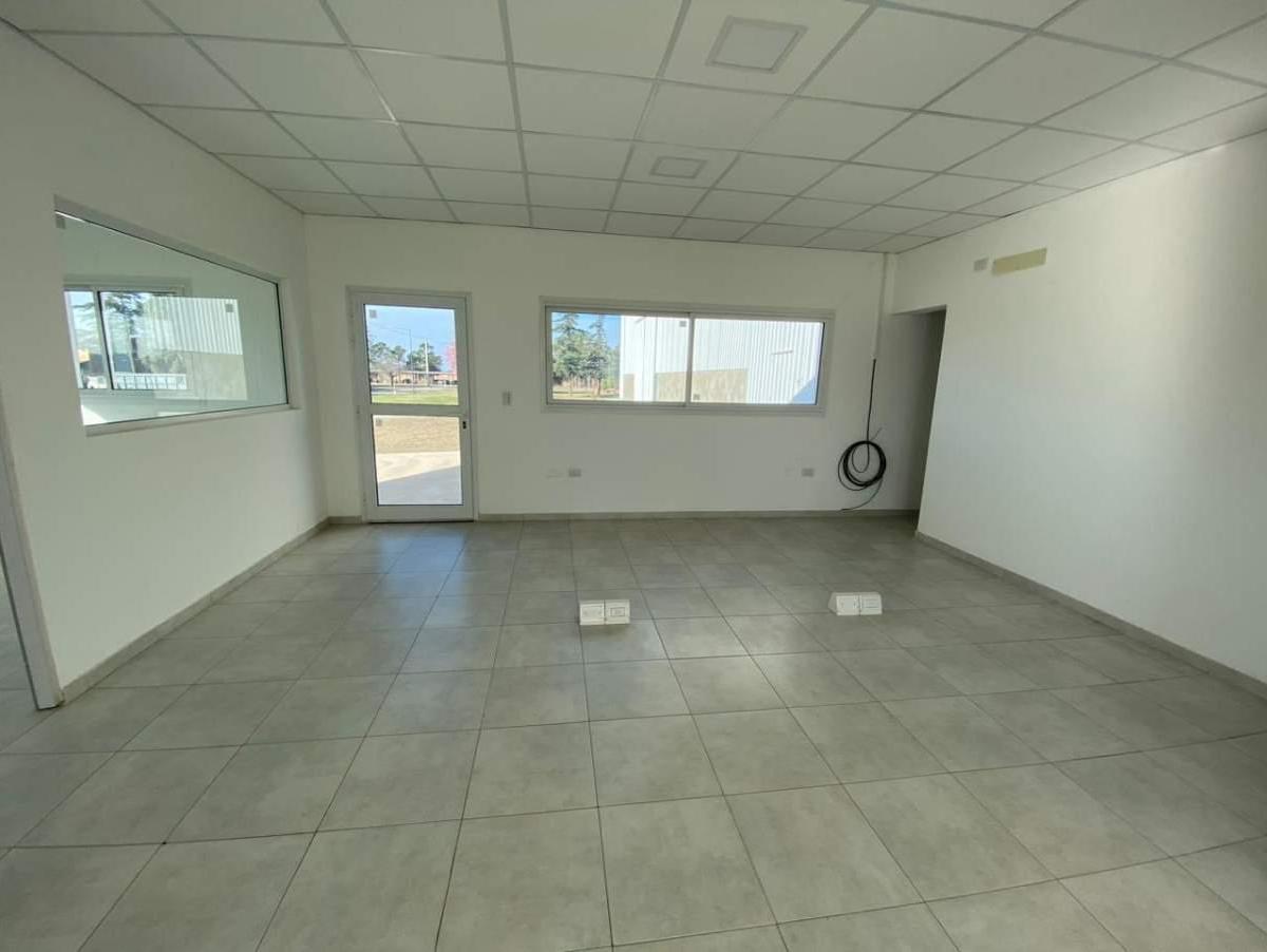 6600 m². Predio Cerrado C Seguridad. Dolar Oficial Bna 4