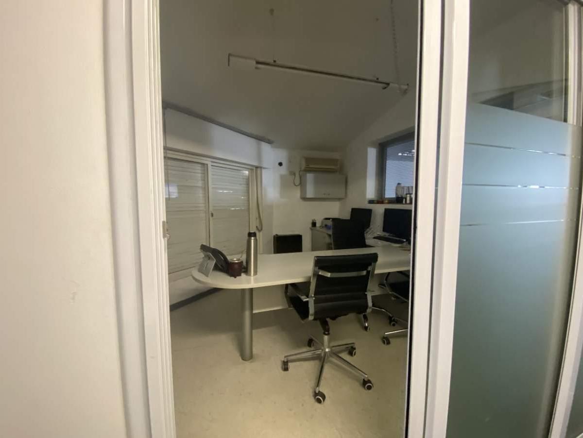 Inmueble Uso Comercial. 942 m² Cubiertos. Excelente Ubicacion! 2