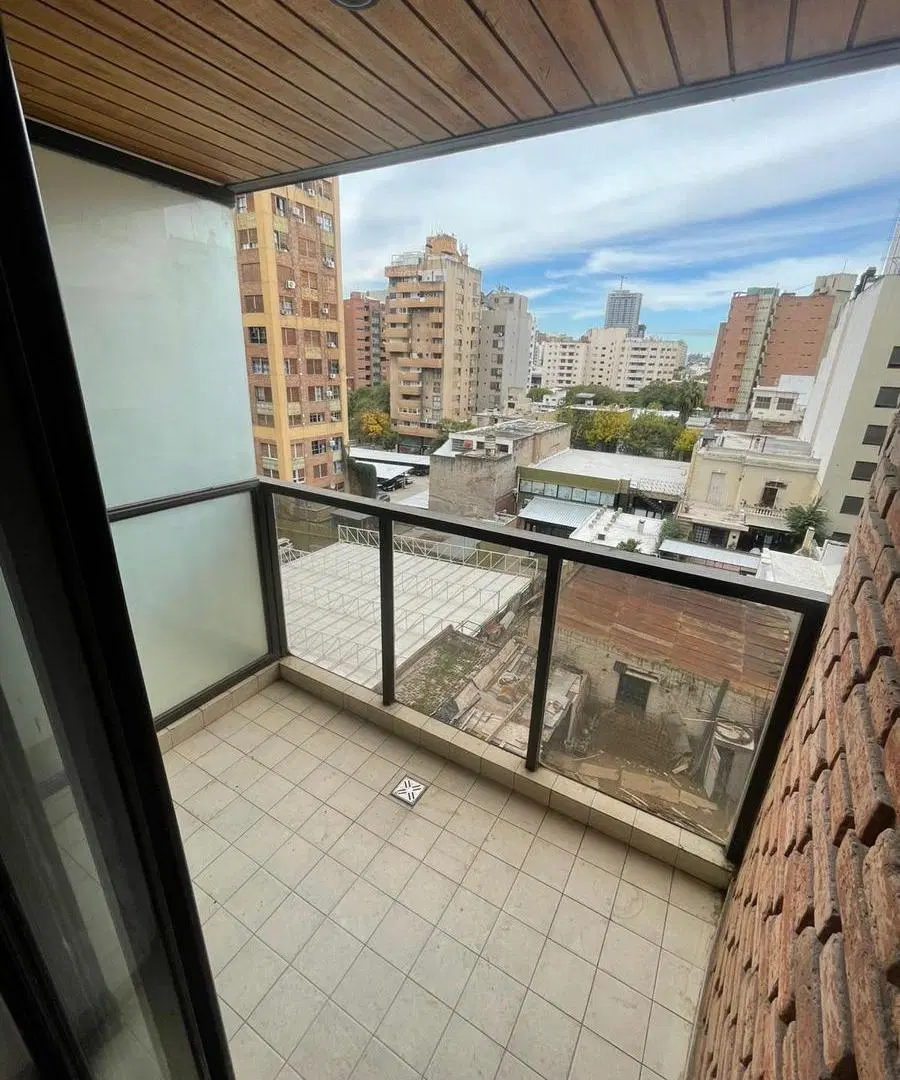Departamento en Alquiler en Edificio de Categoria . A 300mtrs de Patio Olmos! 1