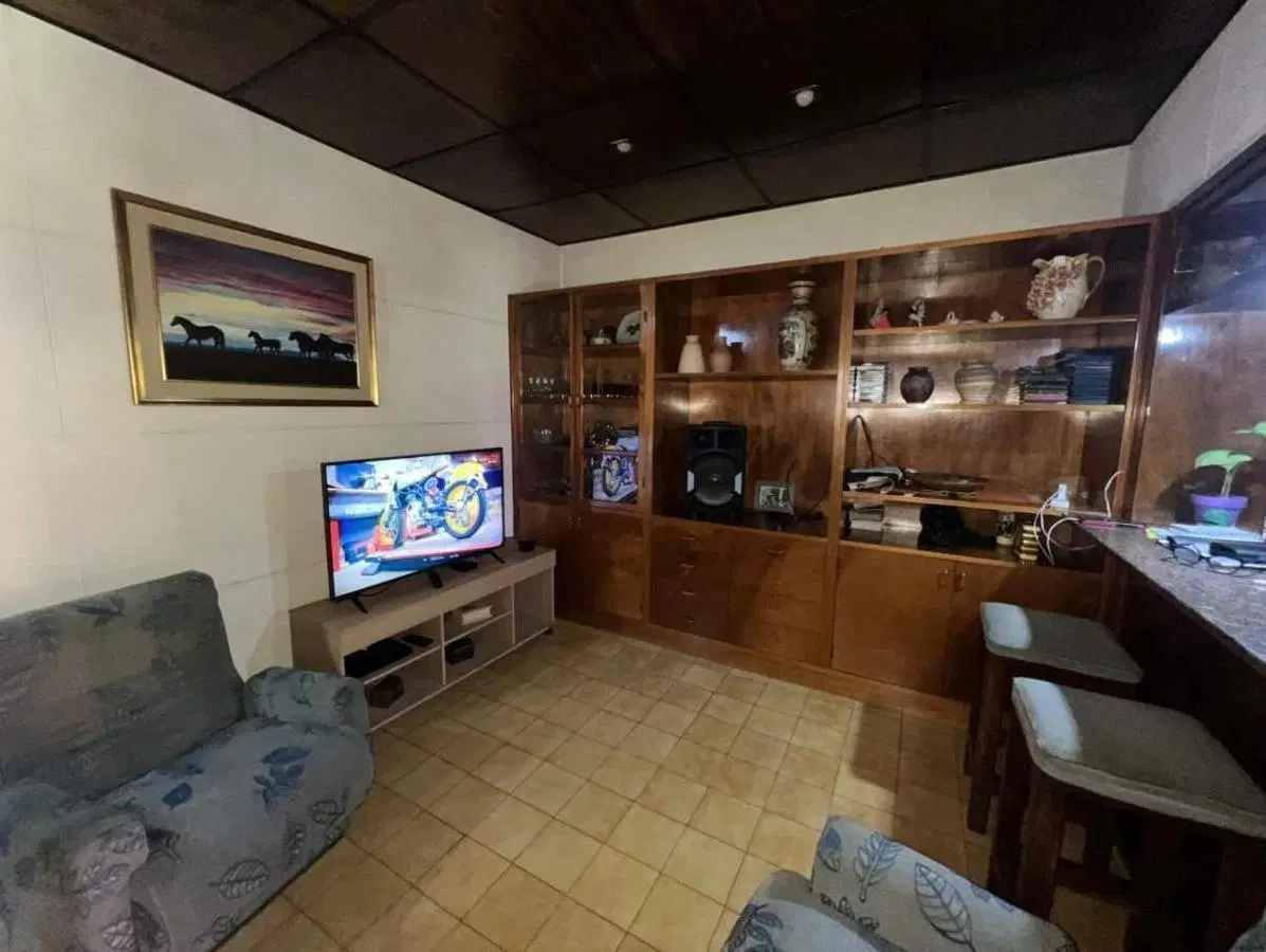 ¡Casa en Venta en Barrio Empalme, a Metros de Av. Sabattini! 3