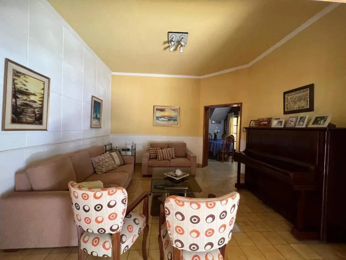 ¡Casa en Venta en Barrio Empalme, a Metros de Av. Sabattini! 2