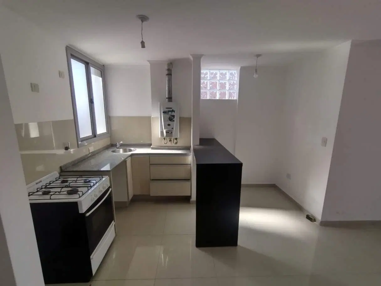 Departamento 1 Dormitorio con Balcón – 4° Piso – Excelente Zona en Alta Córdoba 1