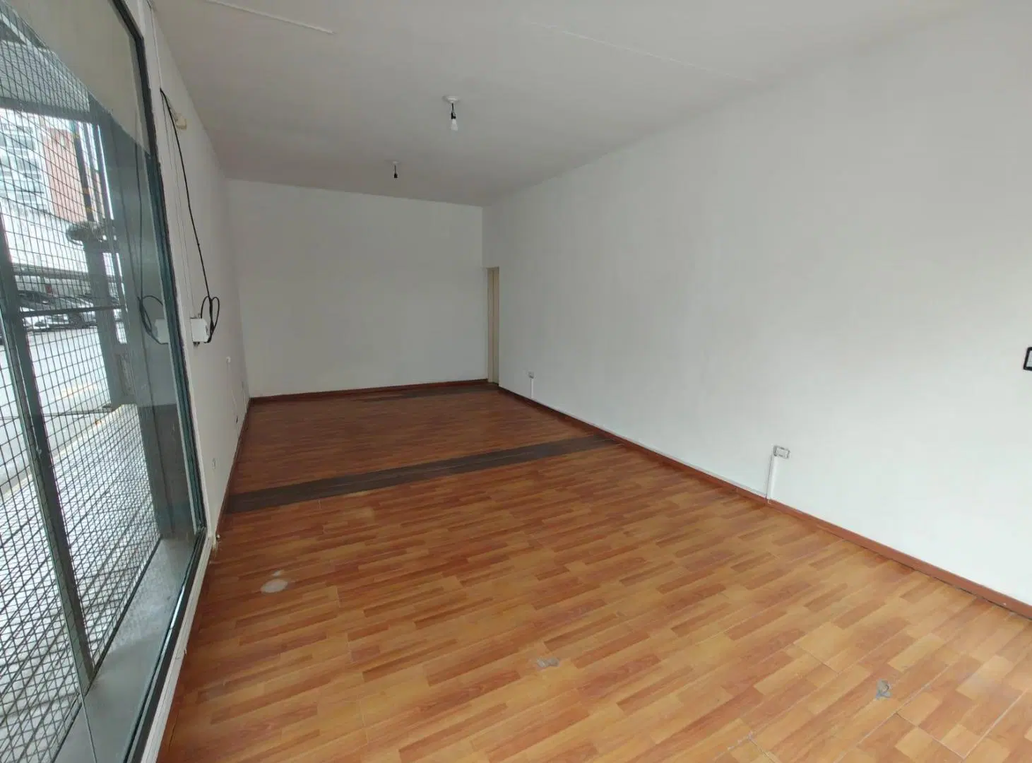 Excelentes locales comerciales en alquiler B Centro – Gastos incluidos! 5