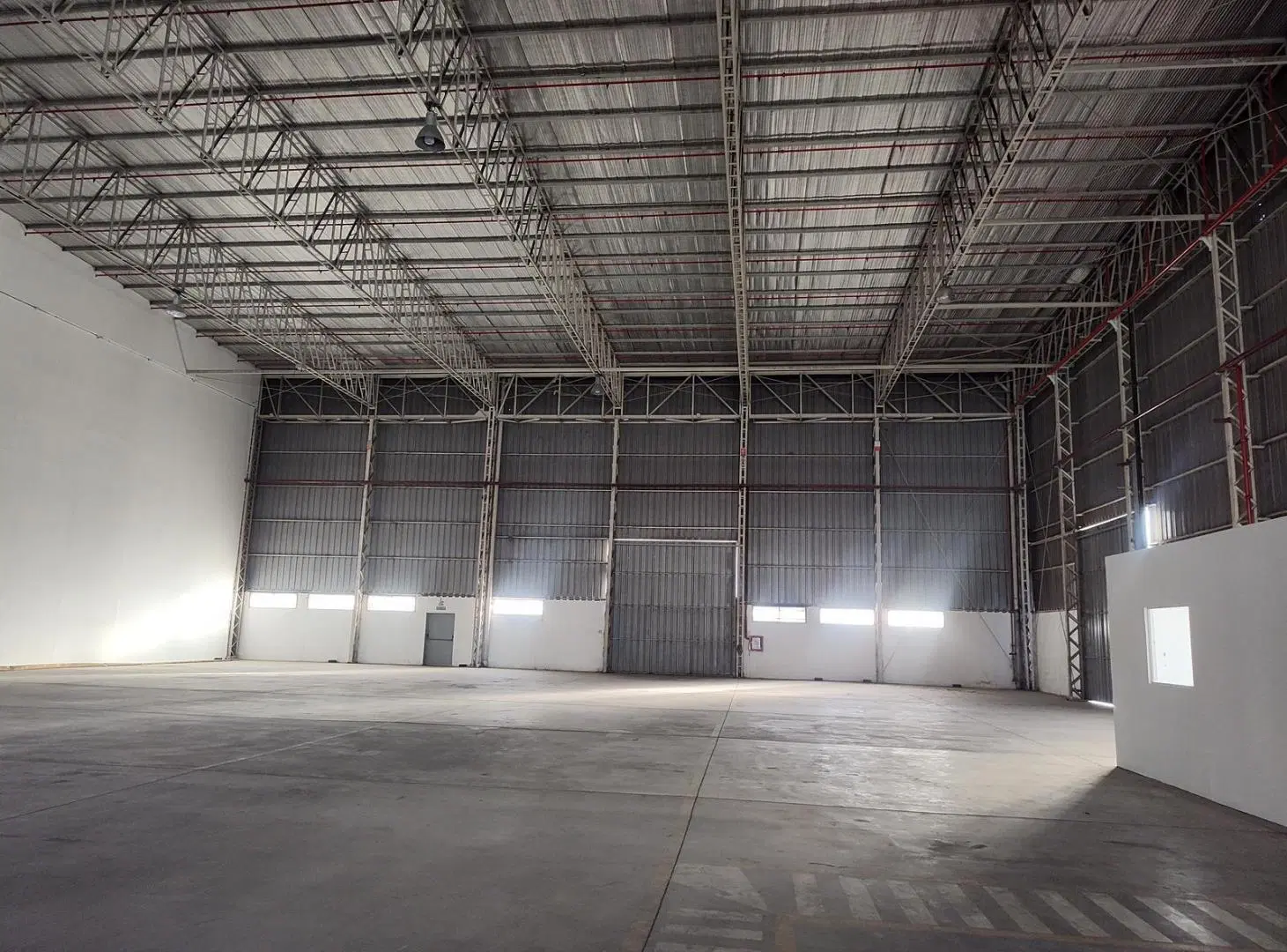 Depósito 1500m2 con Rociadores, Oficina, Baños y Seguridad 2