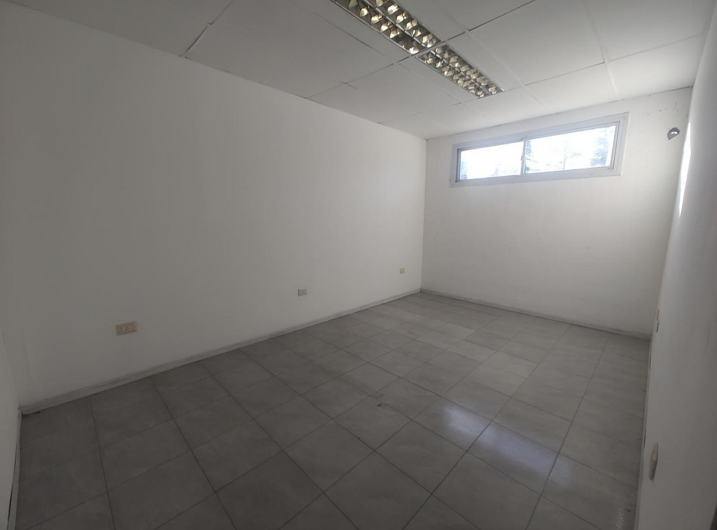 Foto de Depósito 1500m2 con Rociadores, Oficina, Baños y Seguridad, imagen 5