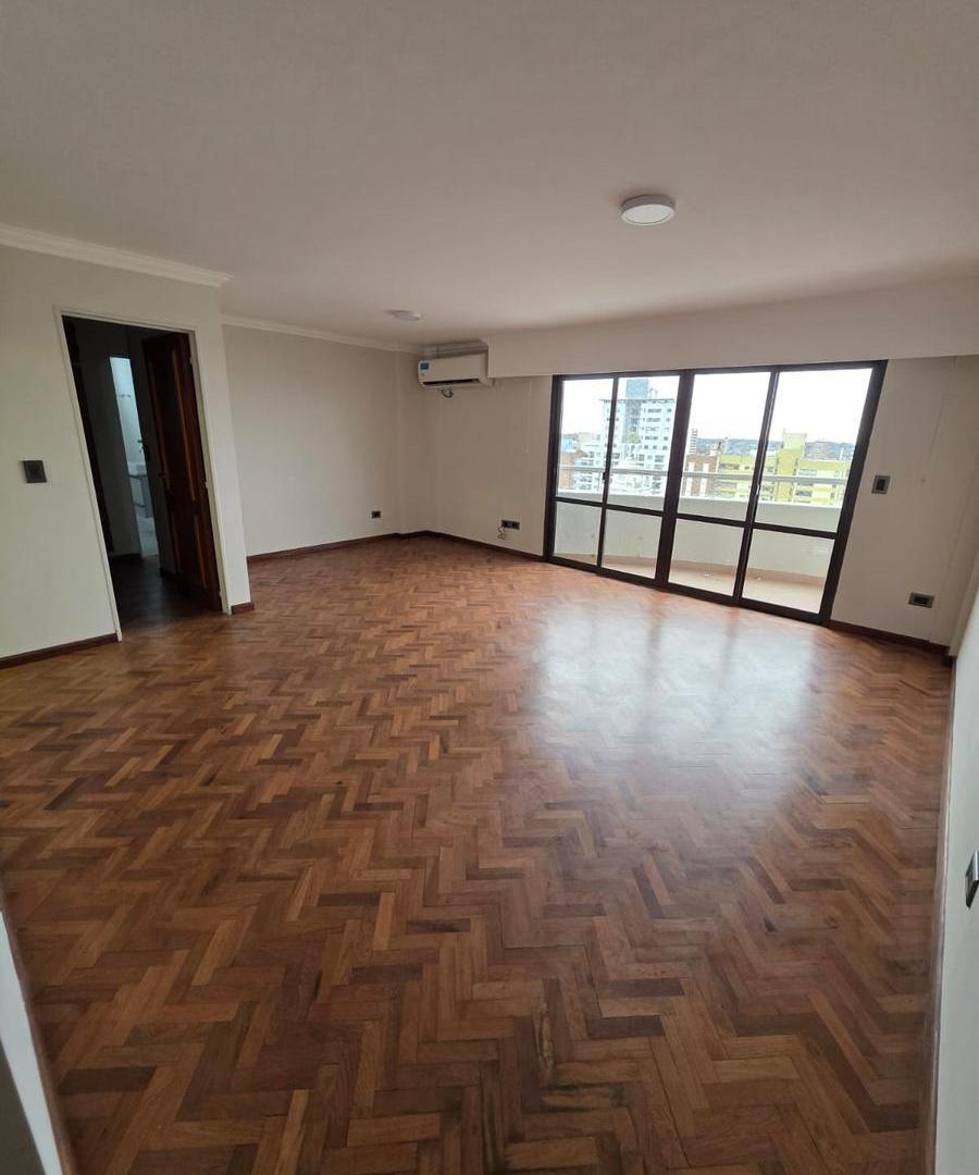 Foto de Hermoso Departamento en Pleno Centro de la Ciudad de Rio Cuarto, imagen 4