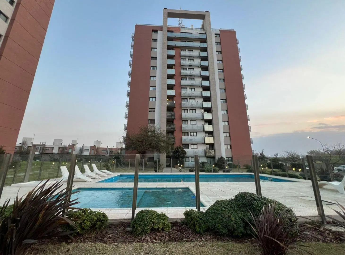 Viví en Manantiales! Dos dormitorios, Balcon con Asador y Seguridad! 8