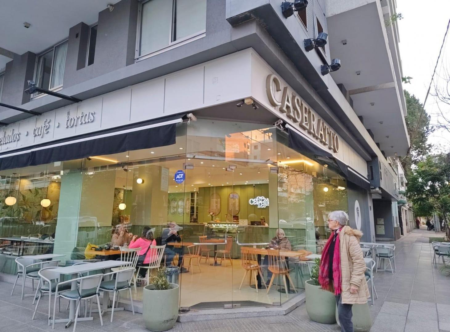 Foto de Excelente Local en Venta en la Mejor Esquina de General Paz, imagen 1