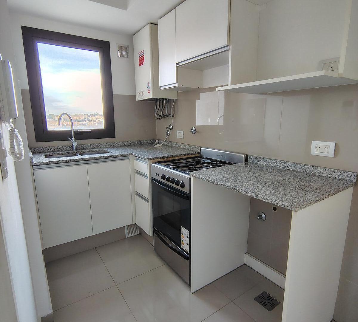 Foto de Moderno Departamento con Balcon con Asador, Quincho, Gym y Pileta, imagen 2