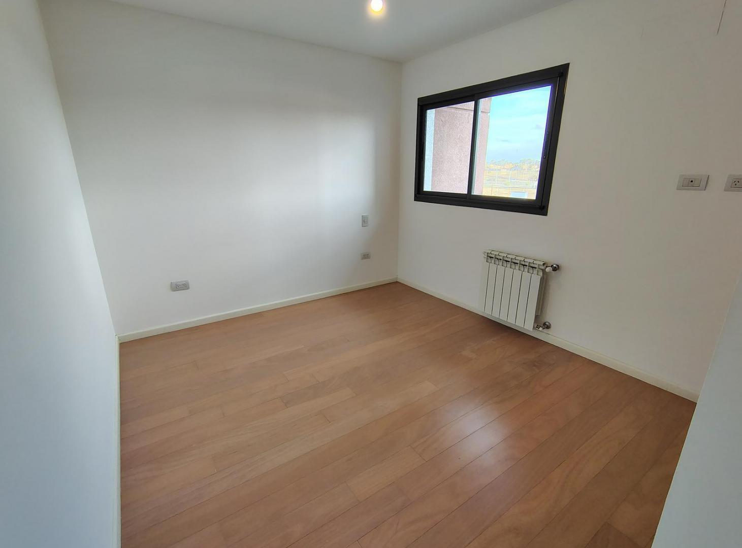 Foto de Moderno Departamento con Balcon con Asador, Quincho, Gym y Pileta, imagen 4
