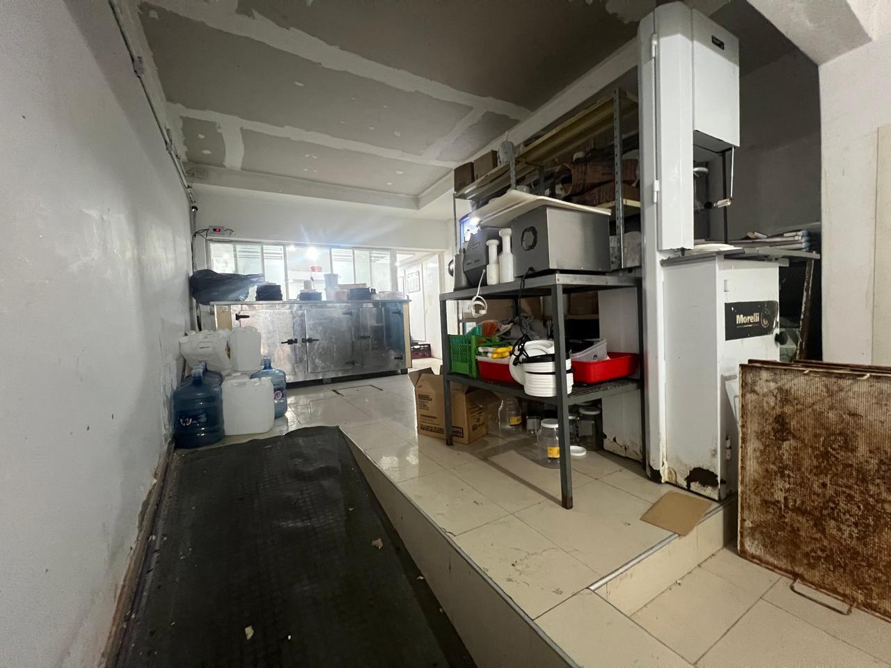 Foto de Local comercial en Nueva Cordoba . 60m2 . Alto transito peatonal y, imagen 3