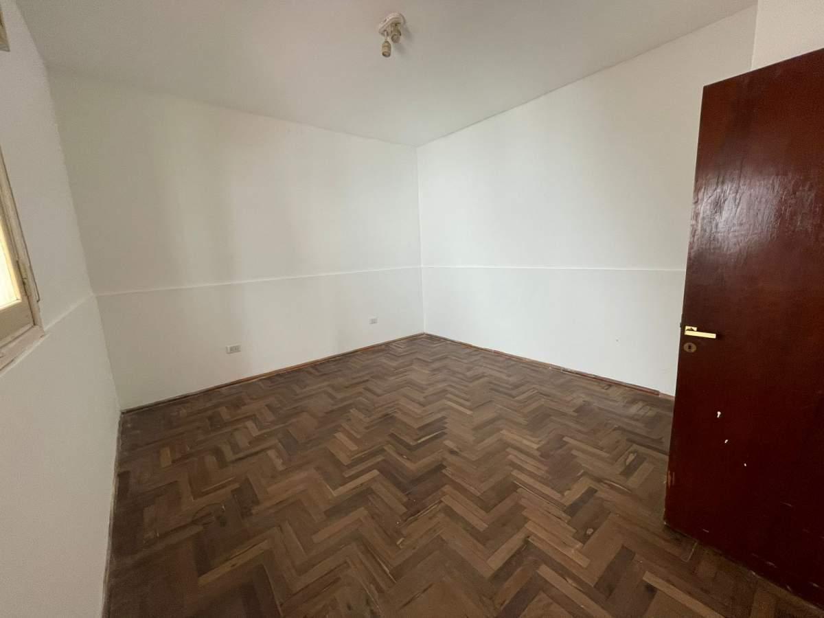 Foto de INVERSION COMO RESGUARDO DE VALOR . INMUEBLE CON USO COMERCIAL, imagen 2