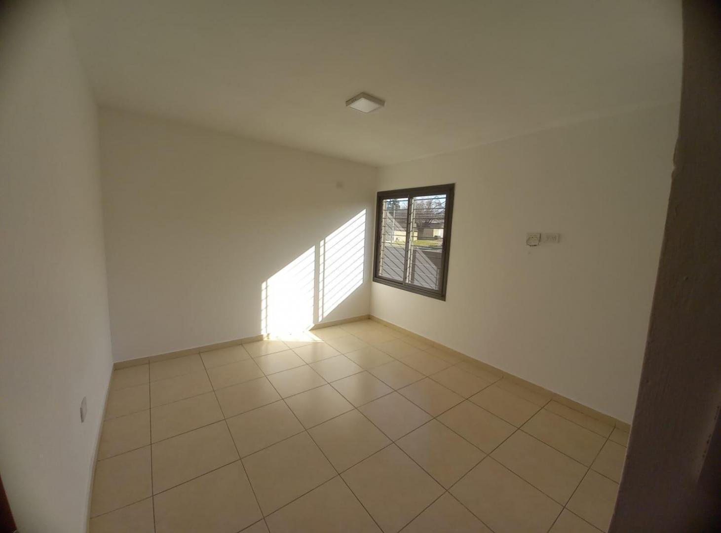 Foto de Dúplex 2 Dormitorios con Cochera y Patio con Asador – Villa Allende, imagen 5