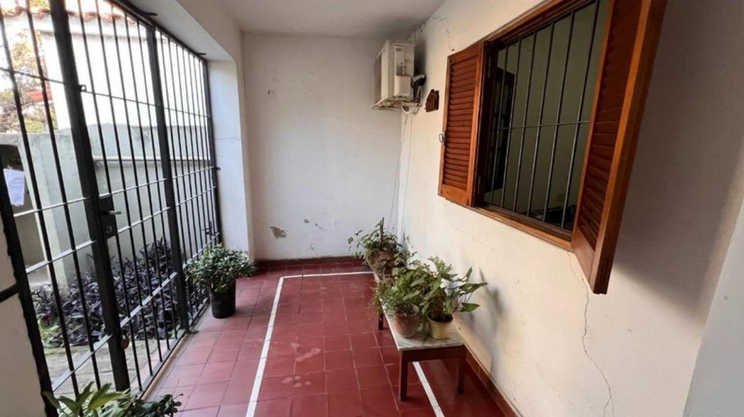 Foto de Casa con Local Comercial en Villa Cabrera . 848m2 de terreno!, imagen 4
