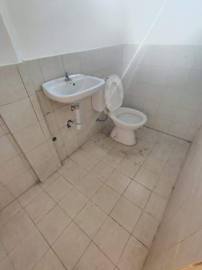 Foto de Alquiler Local Comercial sobre Bodereau . Vidriera Doble Altura y, imagen 5