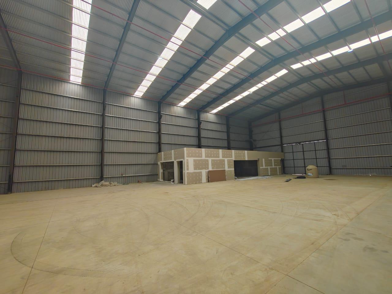 Foto de Deposito 1800m2 . Polo 52 . Oficinas, baños y rociadores . AUT CBA, imagen 1