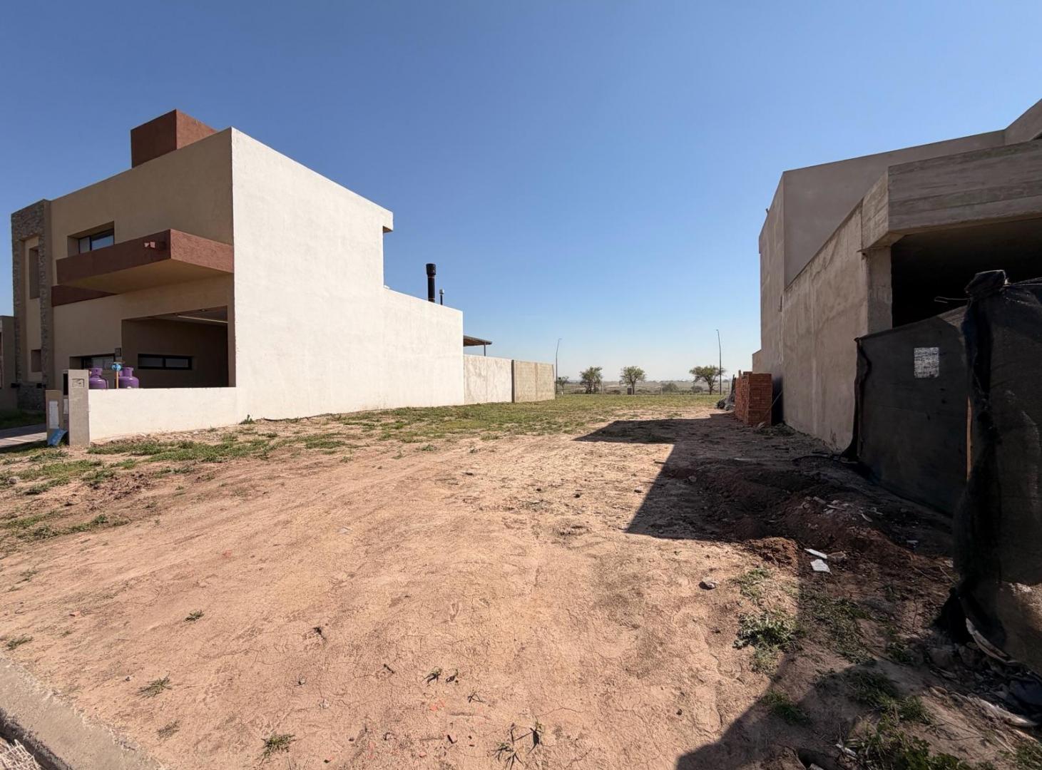 Foto de Terreno 312m2 . Campos de Manantiales . Servicios Subterraneos!, imagen 2