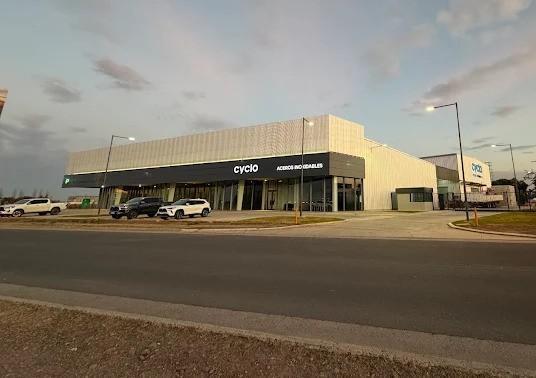 Alquiler Local 500m2 sobre Circunvalacion con Excelente Exposicion!!!