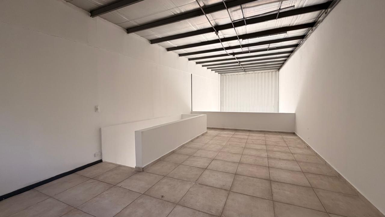 Foto de Local comercial en alquiler – Av. Donato Álvarez 9956, imagen 5