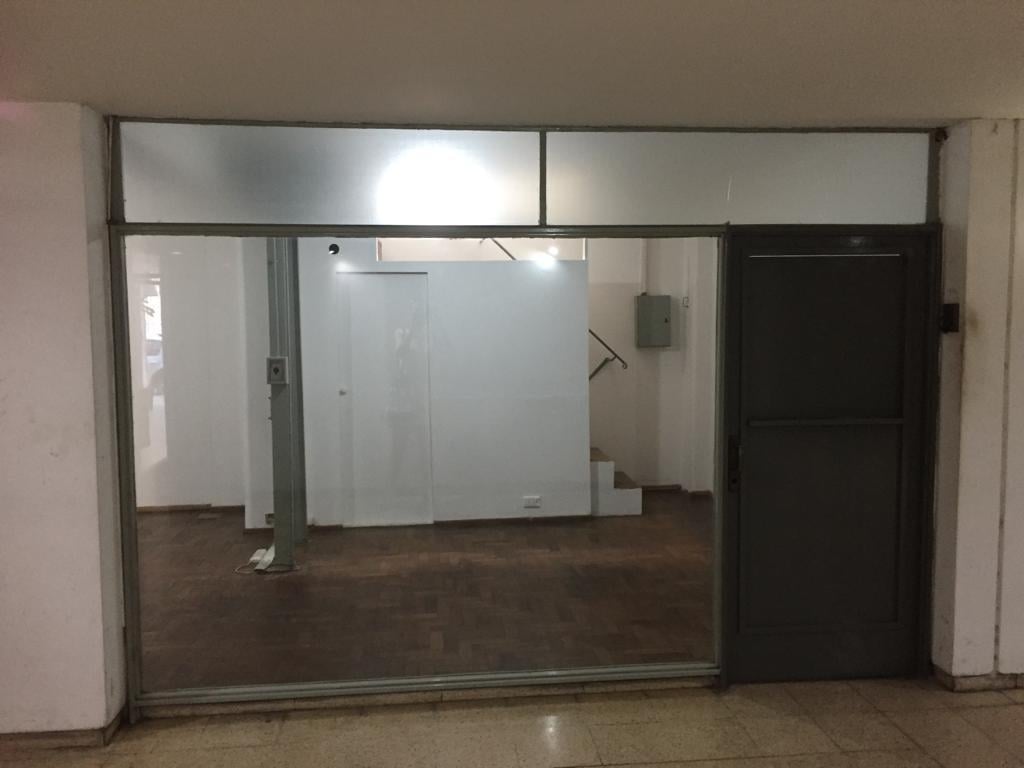 Foto de Muy lindo Local/Oficina Comercial en Galeria Zona Centro, imagen 4