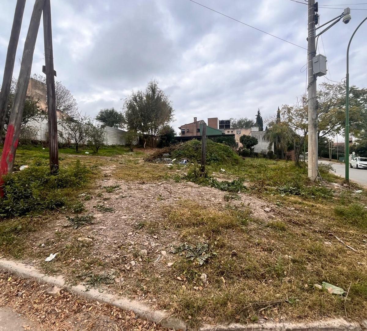 Foto de Terreno en Venta 720m2 en esquina - Cumbres de Villa Allende, imagen 2