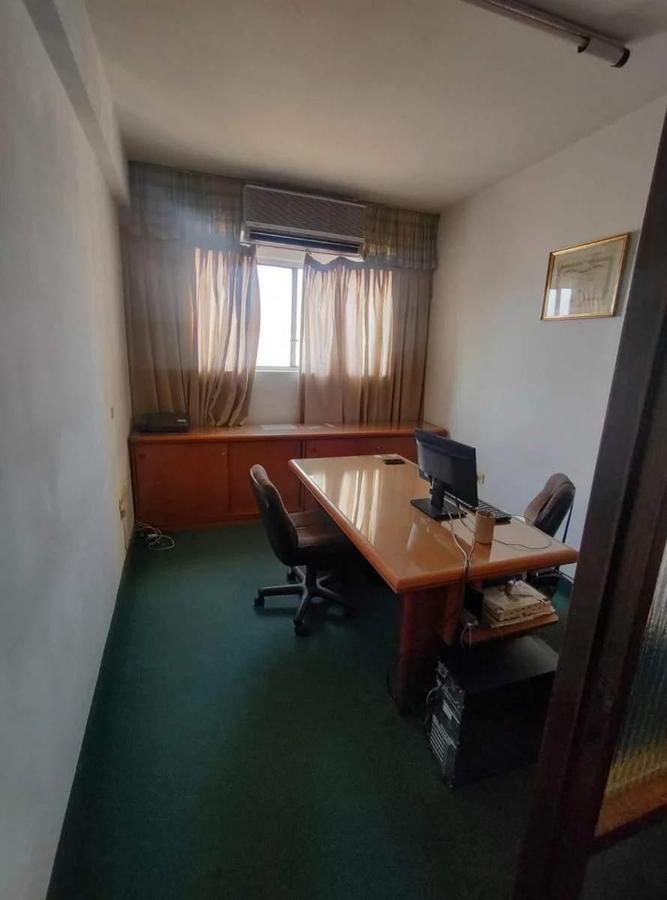 Foto de OFICINA EN VENTA ZONA CENTRO SOBRE AVENIDA OLMOS, imagen 1
